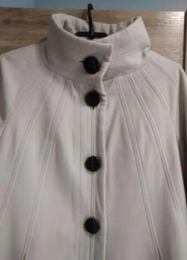 Abrigo Zara Beige Talla L