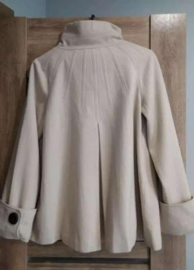 Abrigo Zara Beige Talla L