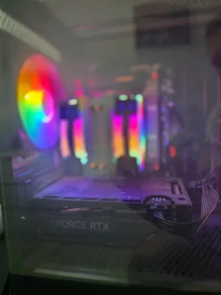 PC Gaming MSI con RGB