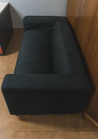 Sofá 2 plazas KLIPPAN negro
