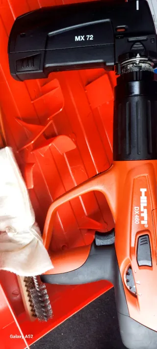 Sparachiodi Hilti DX460 + Caricatore MX72