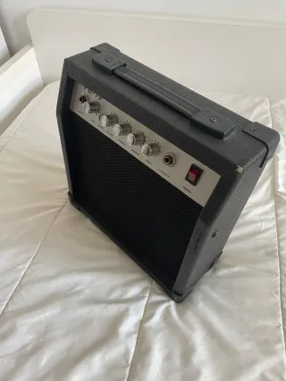 Pack Guitarra Eléctrica + Accesorios