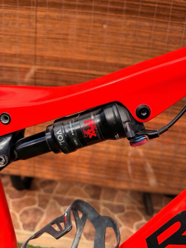 BICI DOBLE SUSPENSION CARBONO