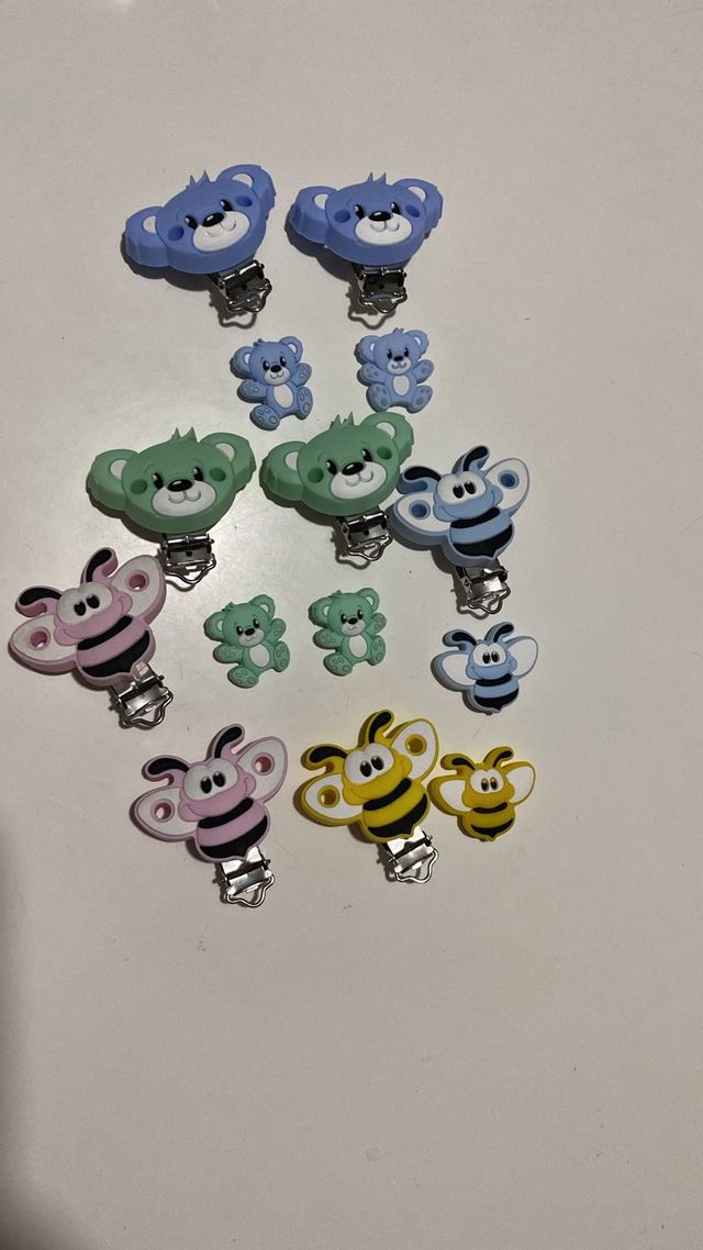 Lote accesorios chupeteros ositos y abejas