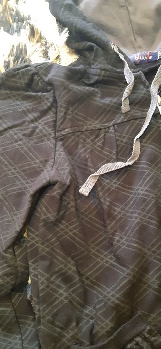 Sudadera cremallera y capucha. Pimkie. Talla XS