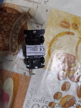 Hot Wheels Coche Policía Blanco