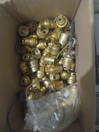 Portalámparas de latón para electricidad