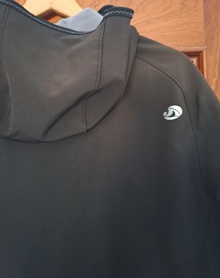 Chaqueta Softshell Tribord.