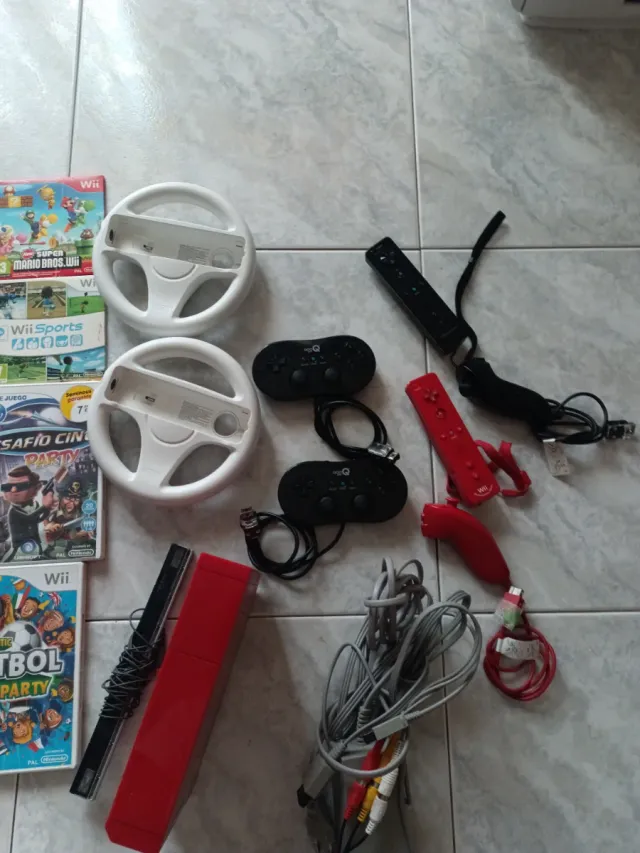 Consola Wii + Lote Juegos y Mandos