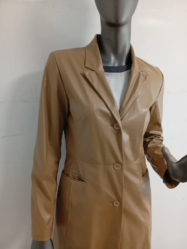 Blazer Largo Cuero Sintético Talla M