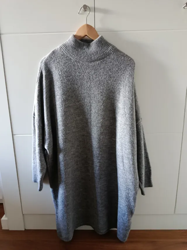 Vestido lana gris cuello alto Pull&Bear