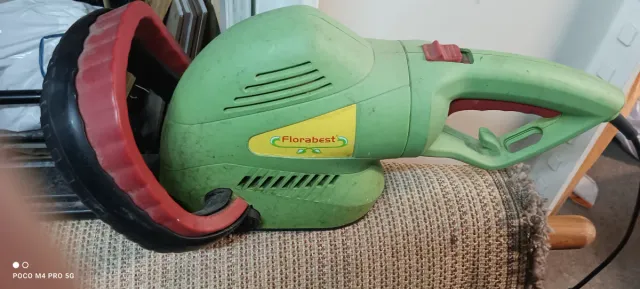 Corta setos eléctrico Florabest