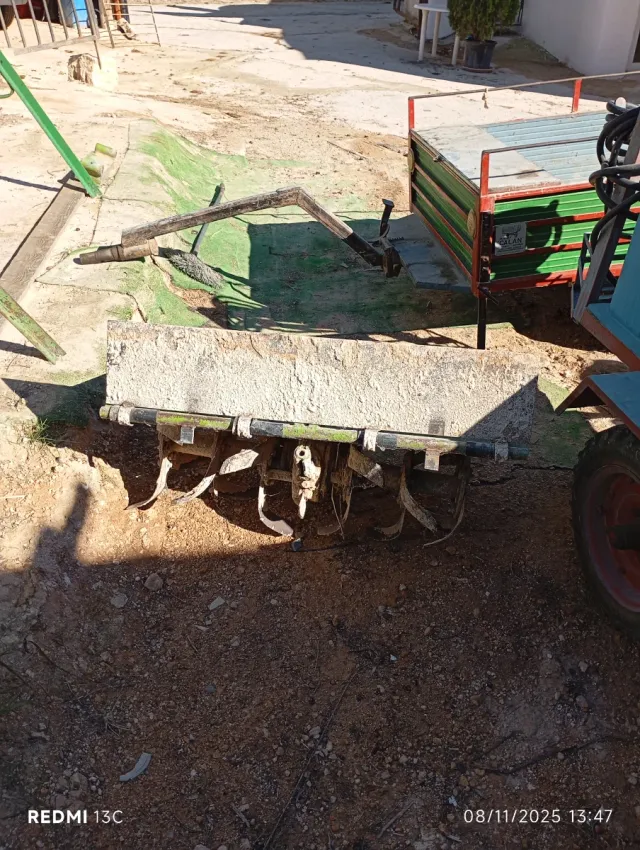 Agria 2700-DL. Remolque, puliverizador,rotovator