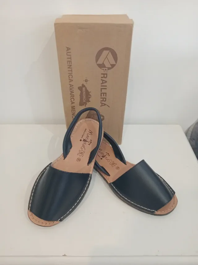 Menorquinas Frailera Talla 36 Negras