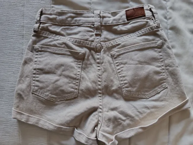 Shorts vaqueros Subdued beige talla XS
