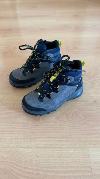 Botas de montaña Quechua MH500 MID Waterproof – 32