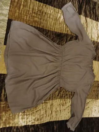 Vestido holgado color café de manga larga