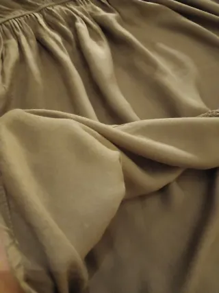 Vestido holgado color café de manga larga