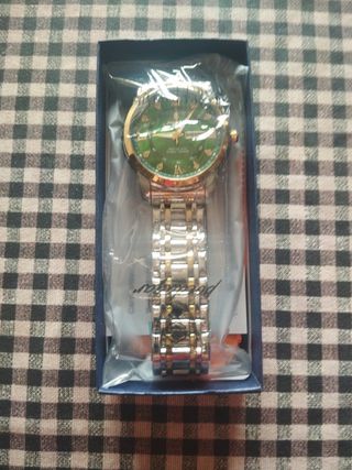 Reloj Poedagar Lujo Dorado y Verde