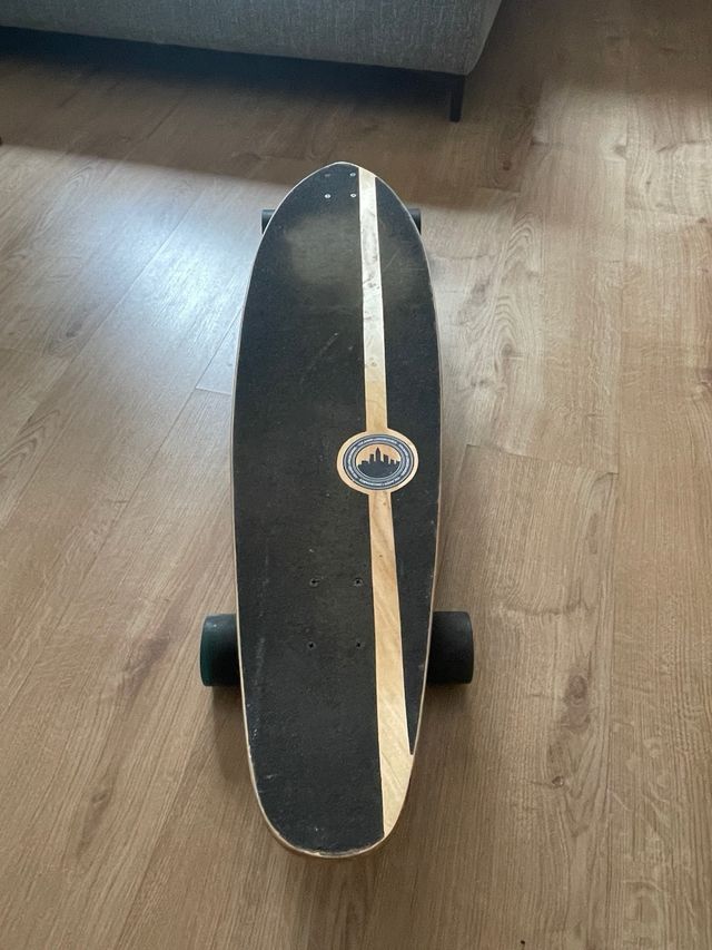 Longboard - Buen Estado - Ideal para Principiantes