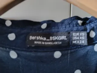 Camisa corta lunares Bershka XS
