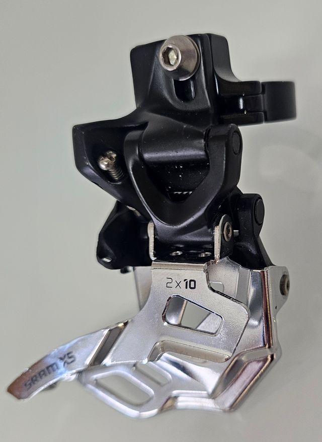 Desviador Sram X5 2x10V Direct Mount y abrazadera