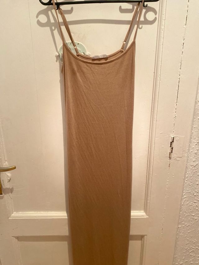 Vestido beige de canalé