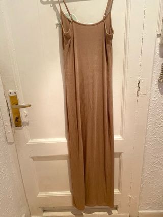 Vestido beige de canalé