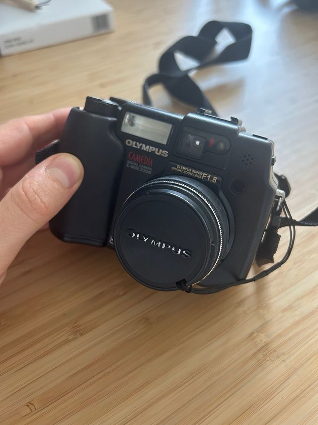 Olympus Camedia C-5050 Fotocamera Digitale vintage