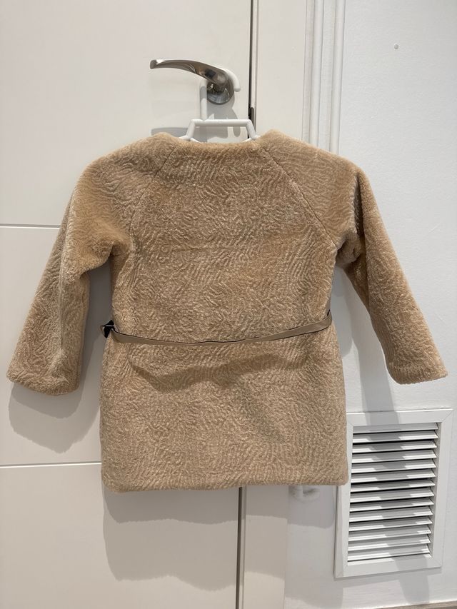 Chaqueta beige T6 marca Bass 10 de El Corte Inglés