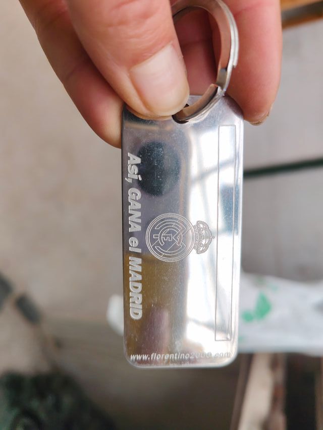 Llavero Real Madrid Conmemorativo