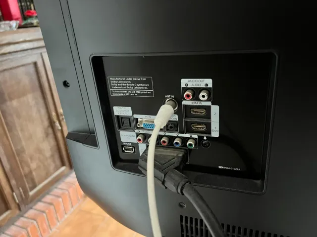 Televisión Samsung Negra, 37 pulgadas