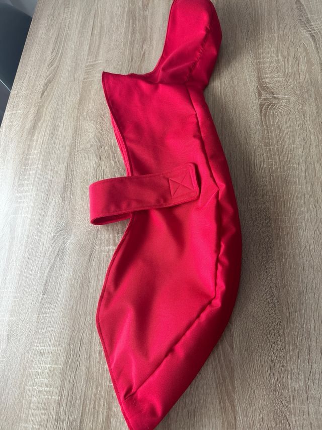 Chubasquero para perro rojo