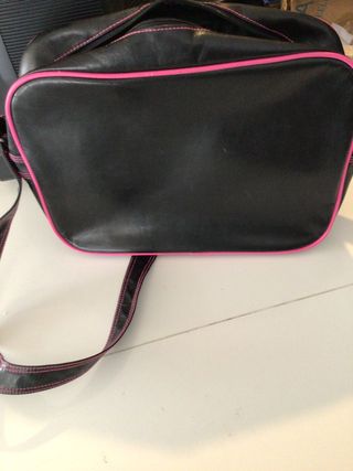 Zapatillas Nike y Bolso Adidas Talla 41