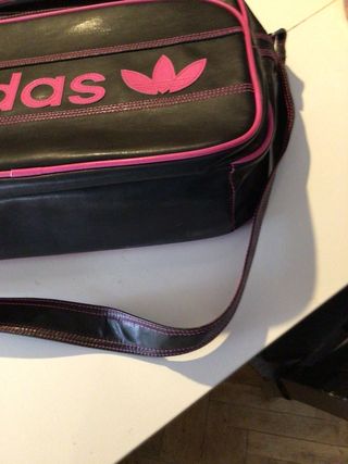 Zapatillas Nike y Bolso Adidas Talla 41