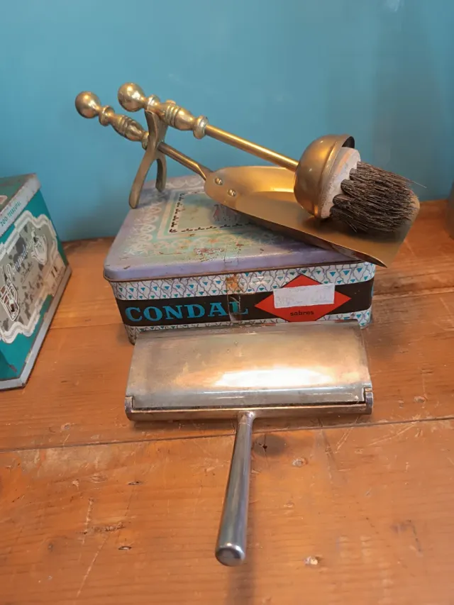 Recogemigas latón y alpaca antiguos