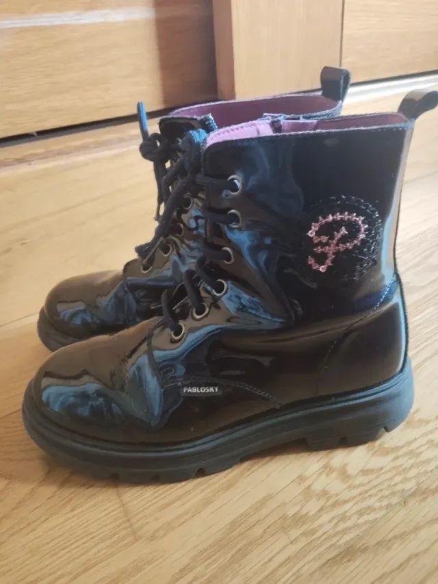 Botas niña charol PABLOSKY número 32