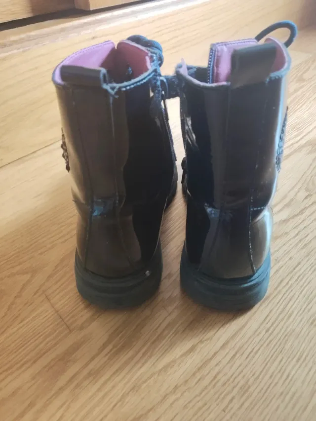 Botas niña charol PABLOSKY número 32