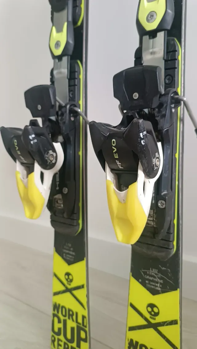 Esquís Head WC Rebels SL 132 cm