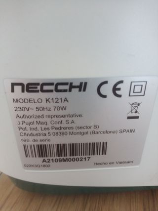 Máquina de coser Necchi K121A