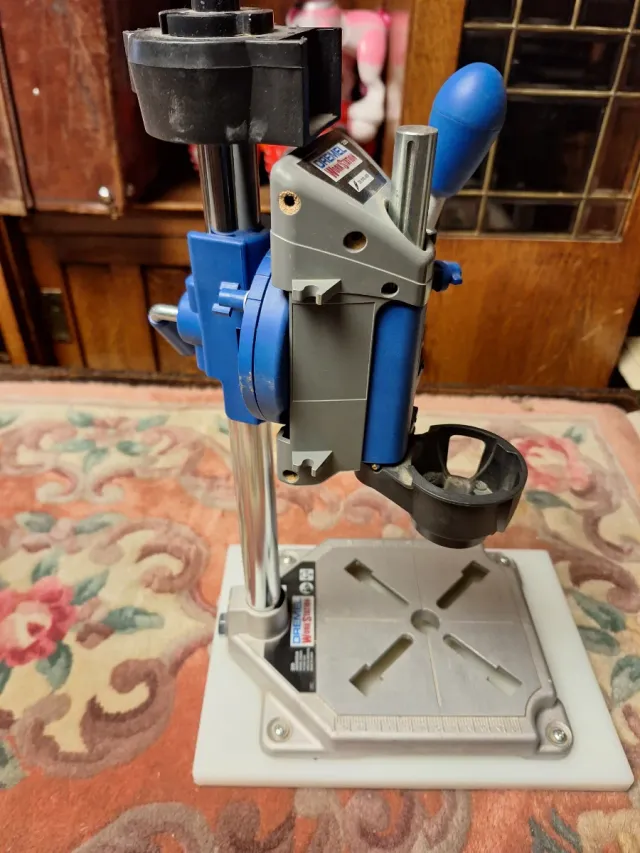 Columna Dremel Workstation