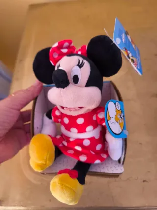 Peluche Minnie Mouse Imán Hombro