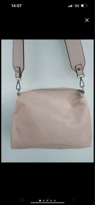 Borsa cipria comoda e pratica con tracolla