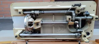 Máquina de coser Alfa modelo 65