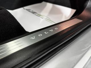 VOLVO XC90 2.0 B5 235CV AWD RDesign Auto 8v