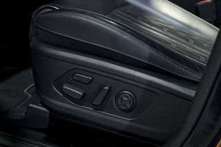 Kia Sorento   1.6 TGDi HEV Emotion 4x2 7pl P.Luxury