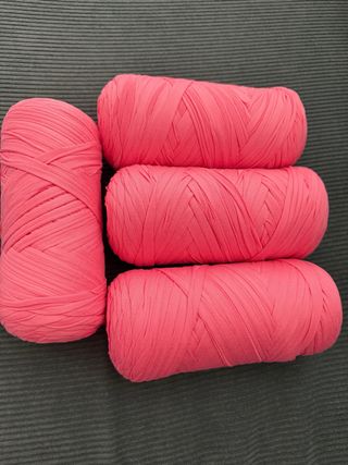 Set 4 gomitoli di filato rosa