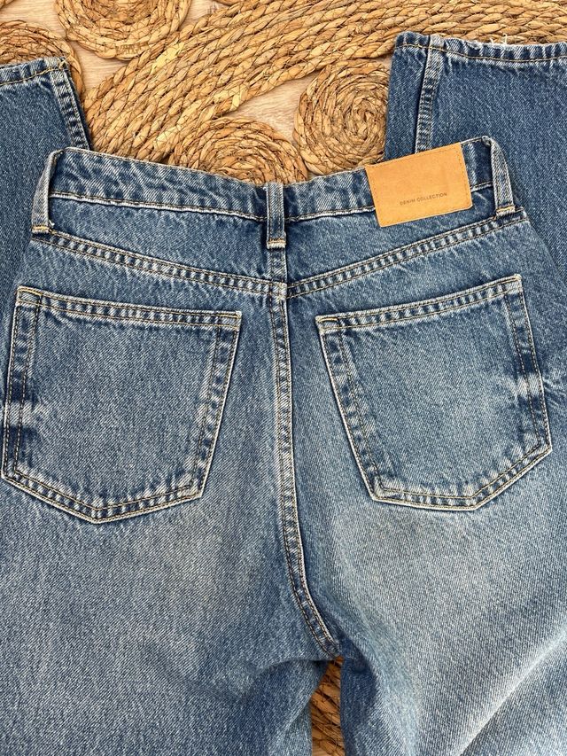 Pantalón vaquero Bershka azul