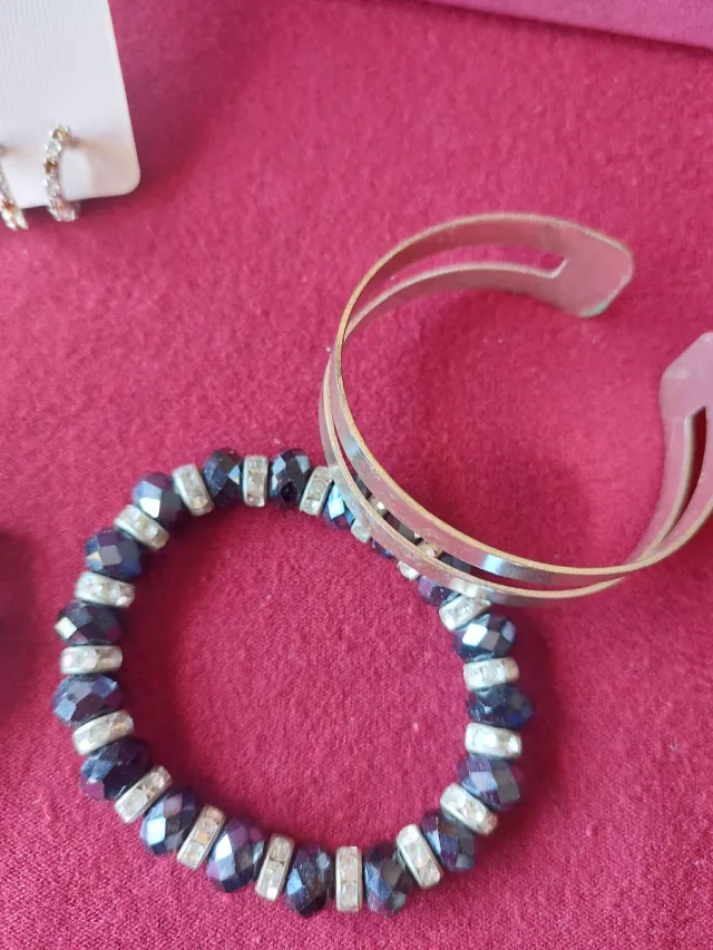 Lote bisutería y joyero