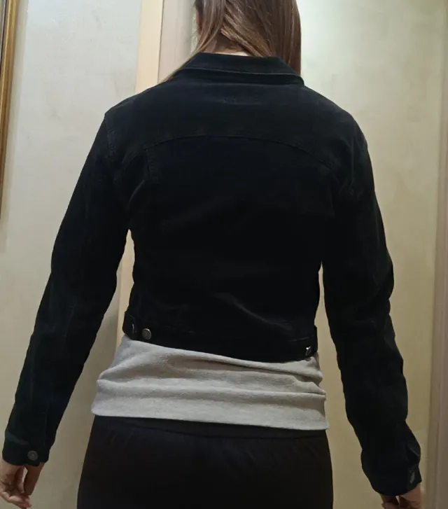 Giubbino a costine nero